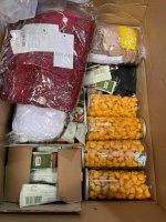 quần áo, đồ ăn vặt.jpg