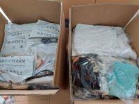 thùng quần áo.jpg