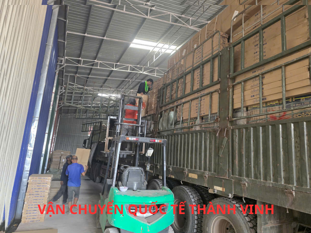 vanchuyenthanhvinh.com