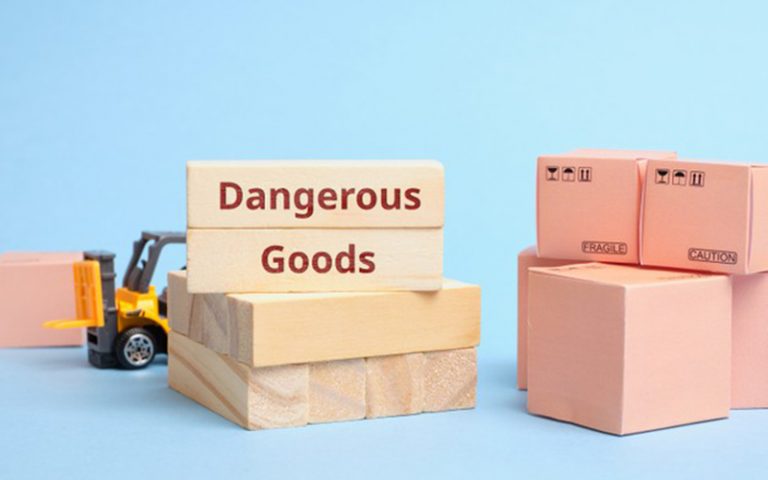 dangerous-goods-cargo-hang-hoa-nguy-hiem-768x480.jpg